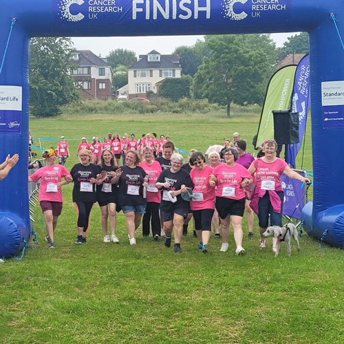 Slimming World members running Race for Life