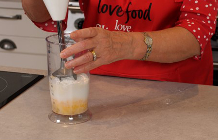 Whisking mixture-Slimming World Yorkshire puddings-Slimming World blog